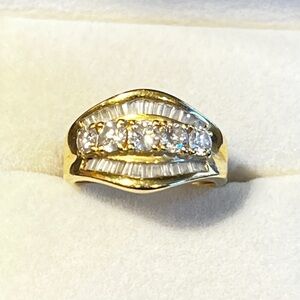 Vintage 18k Gold and 1.3 Carat Natural Diamond Multi-Stone Ring